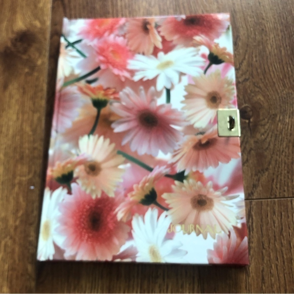 Floral Gerber Daisy locking journal